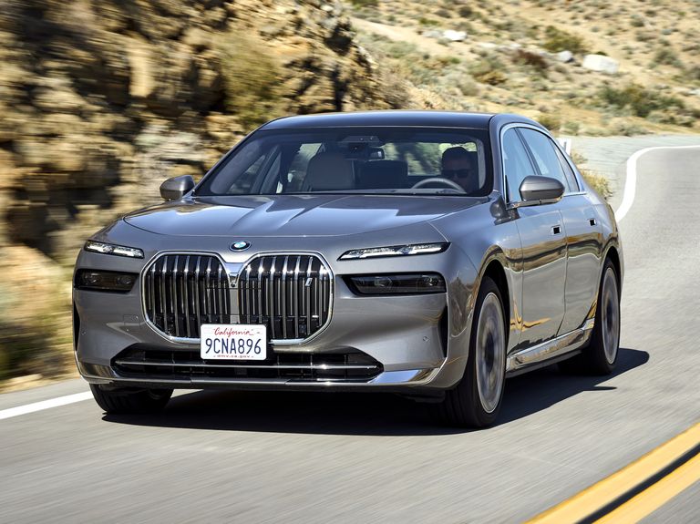 BMW I7