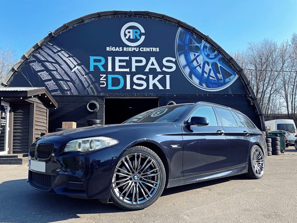 rigas riepu centra angārs ar bmw