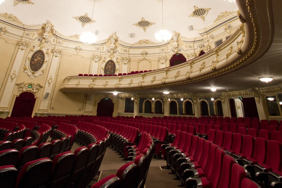 kino zāle
